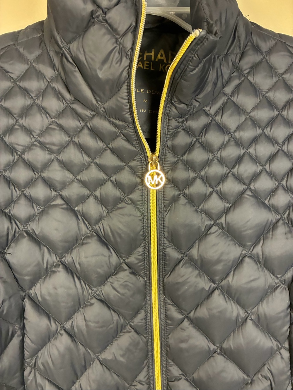 MICHAEL Michael Kors Quilted Lightweight Packable Puffer Down Fill Jacket - Picture 7 of 13
